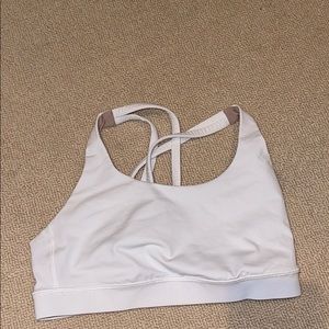 white lululemon sports bra